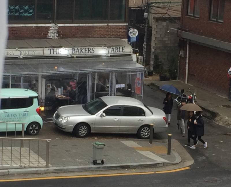 The Bakers Table 더 베이커스 테이블, Korea Restaurant and Cafe